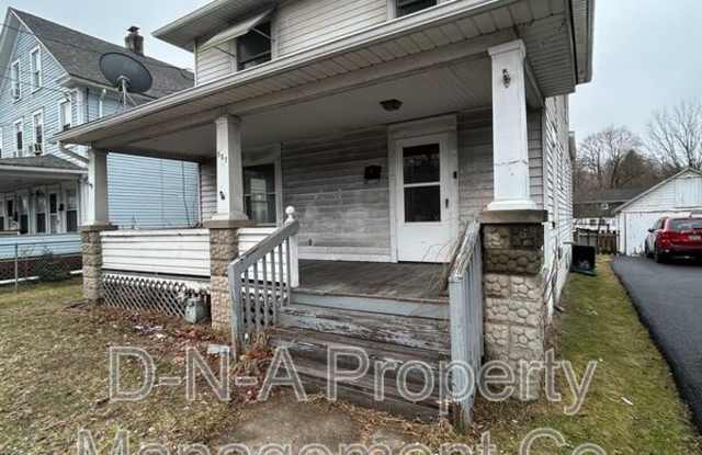 587 N Courtland St photos photos