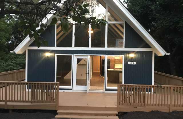 122 WATERLICK CT - 122 Waterlick Court, Massanutten, VA 22840