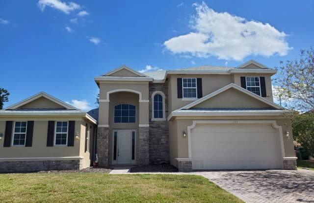 Large 2 Story Single Family 4 + Den  2 car garage photos photos