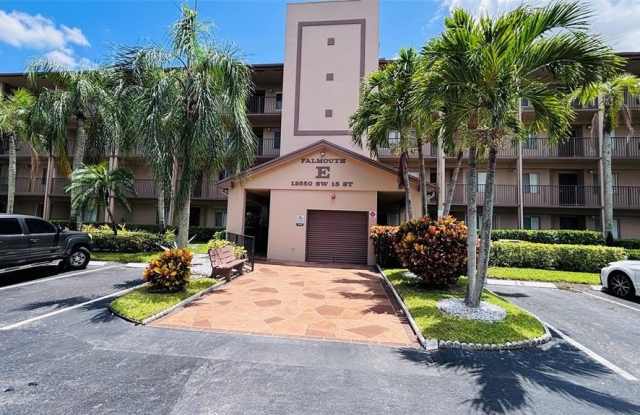 12550 SW 15th St photos photos