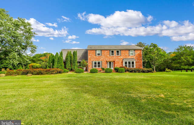 21960 OATLANDS Road Gallery 4