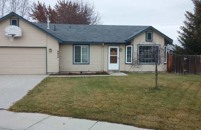 Charming Home with Huge Backyard! photos photos Charming Home with Huge Backyard! photos photos