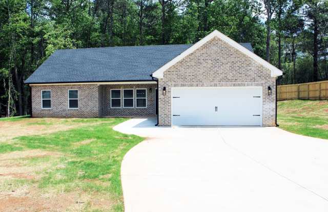 2023 Clean Luxury 3BR/2BA Rental Home Gallery 1