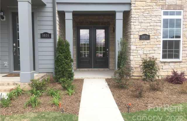 5835 Ardrey Kell Road Gallery 2