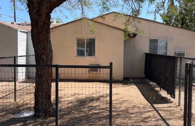Charming Studio Near the University of Arizona! photos photos
