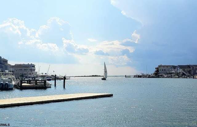 618 Bayshore Ave Gallery 4