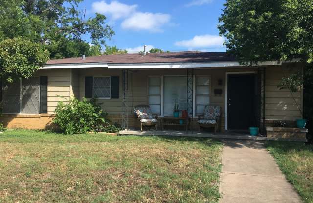 4405 Erath photos photos