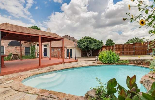7125 Northpointe Drive Gallery 3