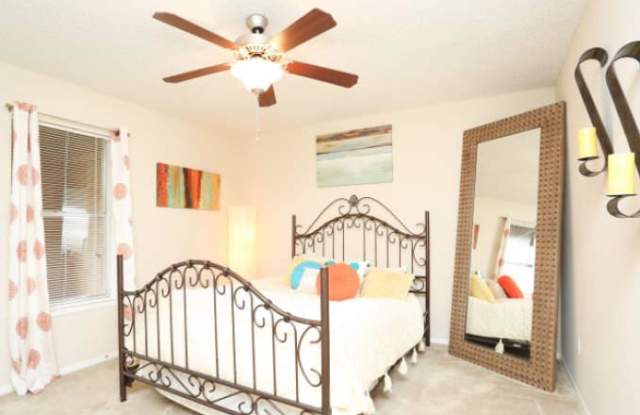 8557 Floyd Curl Dr Gallery 4