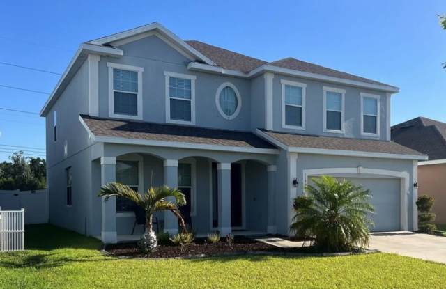 Spacious family home - 4 bedroom, 2.5 bath in Riverview photos photos