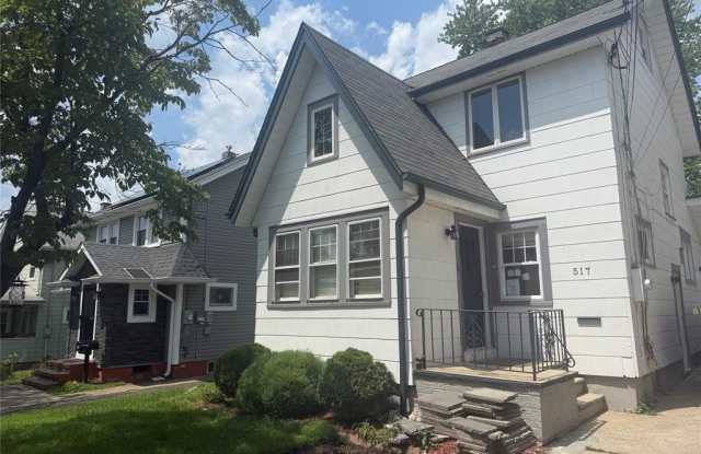 517 Maple Avenue photos photos
