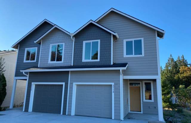 LIKE NEW Kalama Townhome for Lease - 211 Cloverdale Rd Unit A photos photos
