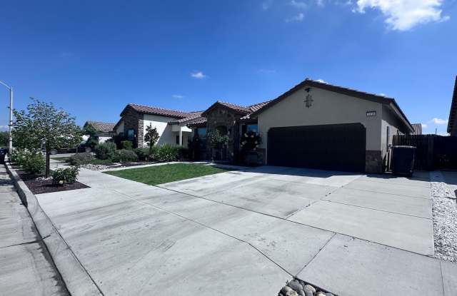 SE Visalia home coming soon! Equipped w/ Solar & Tesla charger photos photos