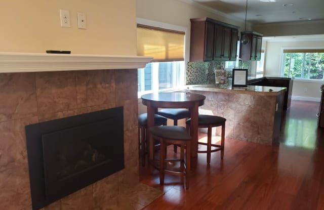 1007 20th Ave S - 1007 20th Avenue South, Seattle, WA 98144