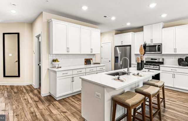 48 FOUR LEAF Drive photos photos