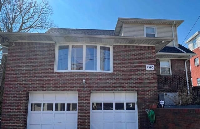 240 Park Avenue - 240 Park Avenue, Cliffside Park, NJ 07010