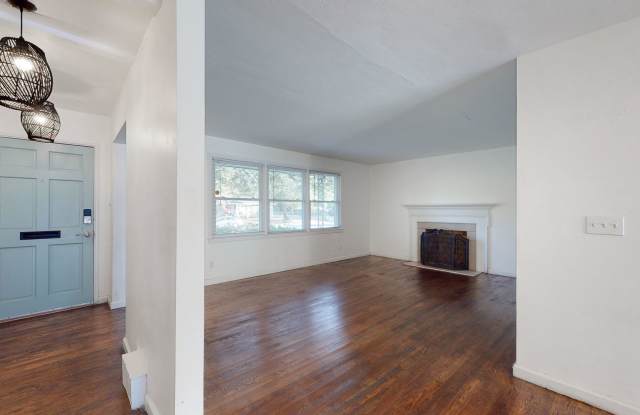 3 Bedroom 2 Bathroom Home for rent! Gallery 3