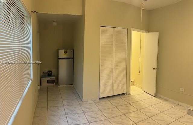 200 East Dr Gallery 2