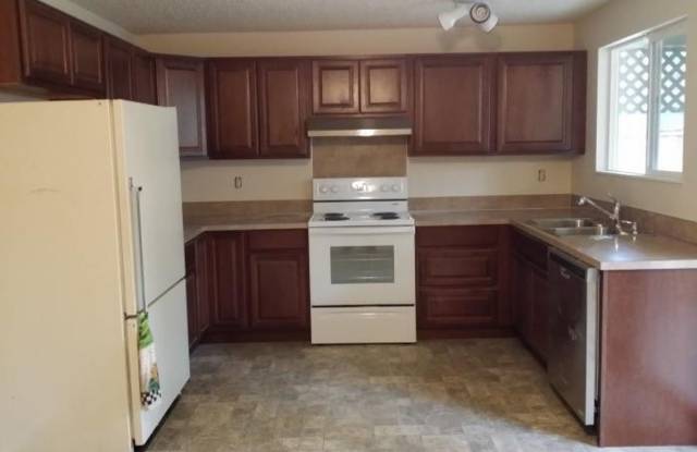 4903 33rd CT SE Gallery 3