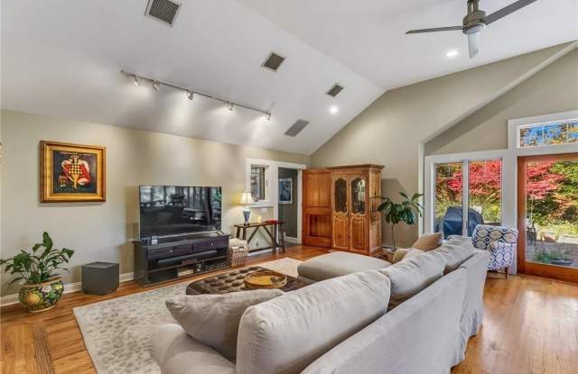 4 Valley Trail Gallery 4