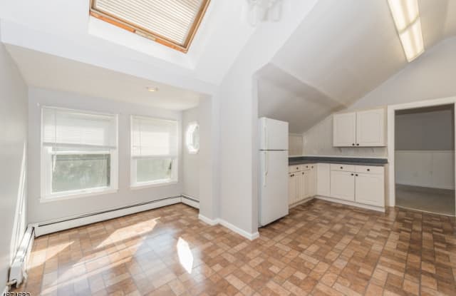 8 STATION ROAD Apt. B - 8 Station Road, Morris County, NJ 07834