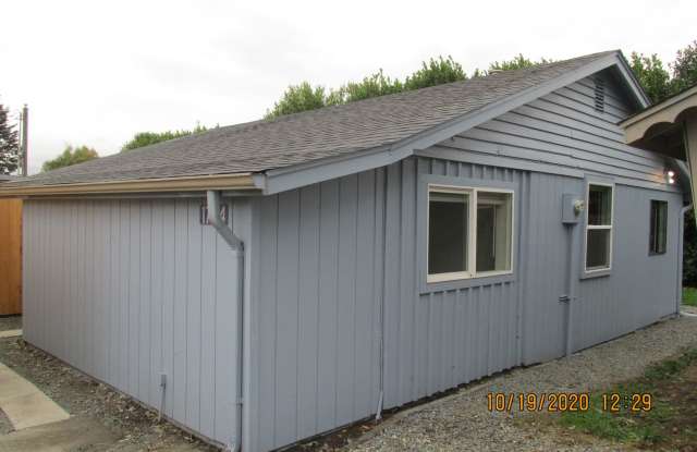 2 Bedroom house in Burlington - 1784 Hassler Lane, Burlington, WA 98233