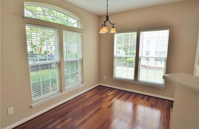 9551 Glenashley Drive Gallery 3
