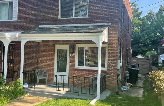 32 UNDERWOOD PLACE NW photos photos