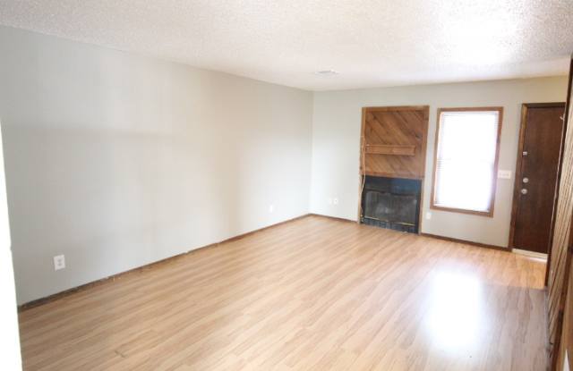 1804 Southcrest Dr Gallery 2