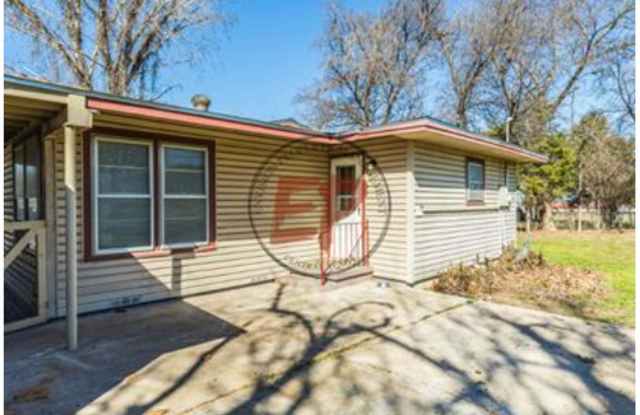 3 Bed 2 Bath For Lease! Gallery 3