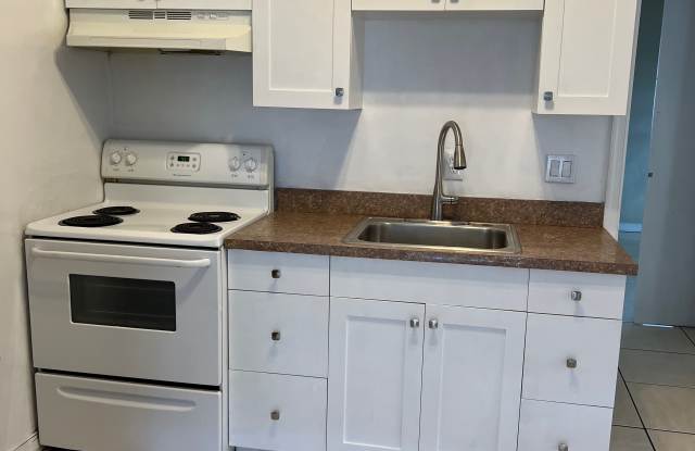 827 S 6th St photos photos