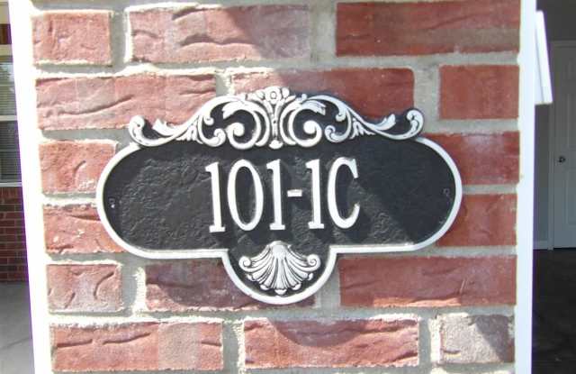 101-1C College Station Court Gallery 2