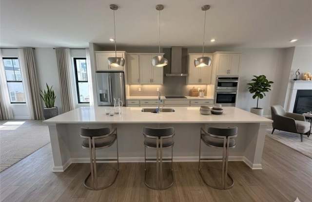 352 Skylar Court photos photos