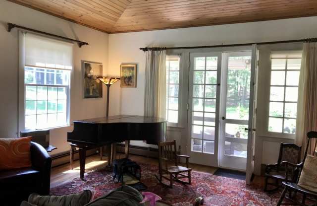 1 Hall Road Gallery 3