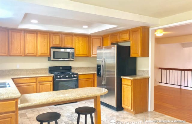 21545 Erwin Street Unit 96 - 21545 Erwin Street, Los Angeles, CA 91367
