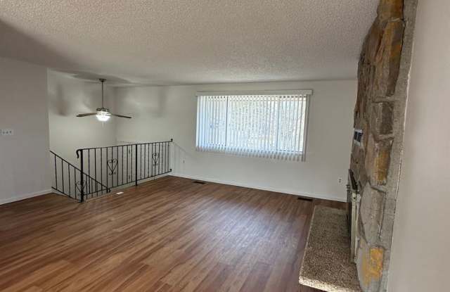 Gorgeous 3 Bedroom 2 Bathroom House!!!! #1101 photos photos