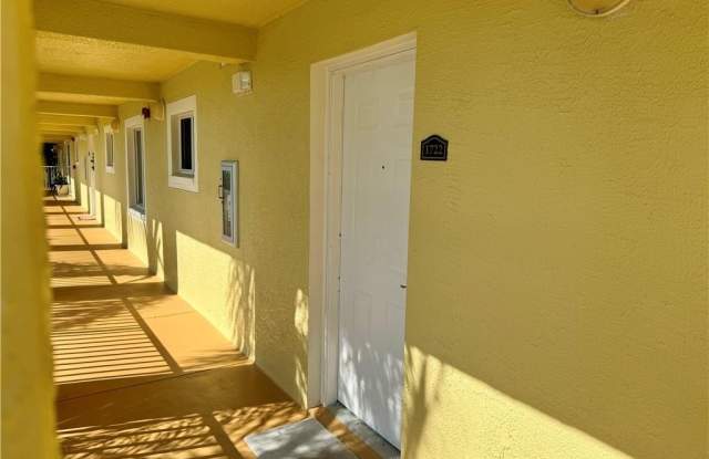 8304 Key Royal - 8304 Key Royal Circle, Collier County, FL 34119