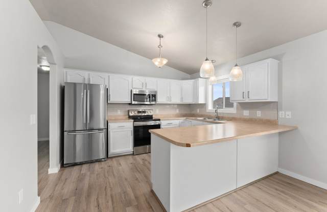 8208 S Hughes AveUnit #1 photos photos
