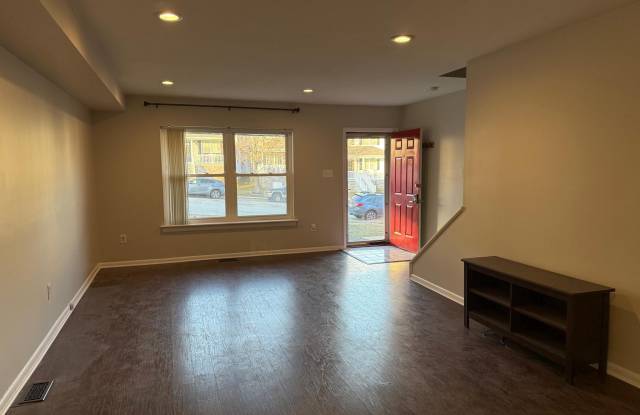 335 E 7TH AVENUE - 335 East 7th Avenue, Conshohocken, PA 19428