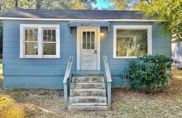 Cozy 1 Bedroom and 1 Bath house near JSU! photos photos