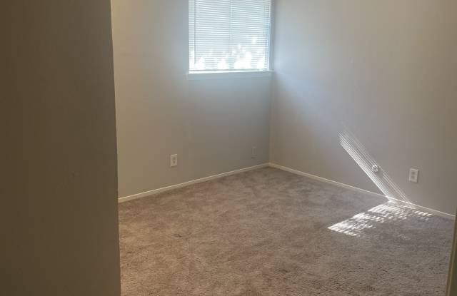 2937 Pegasus Drive Gallery 2