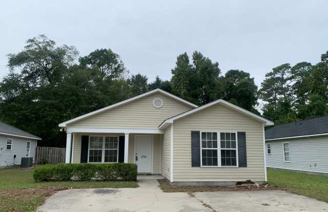 3 Bedroom 2 Bath House on Avondale Available Now photos photos