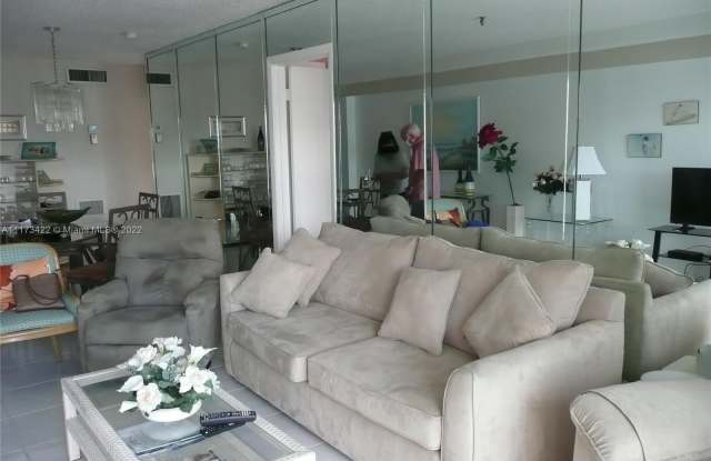 250 181st Dr Gallery 3