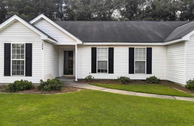 Spacious 3-bedroom, 2-bathroom in Crowfield Plantation Gallery 1