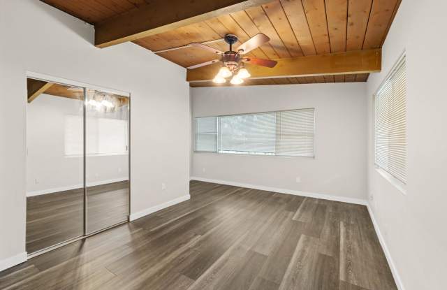 4902 54th Street Gallery 1