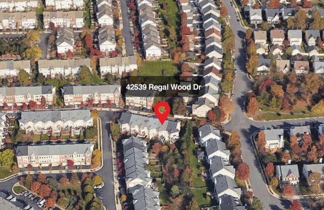 42539 REGAL WOOD Drive Gallery 2