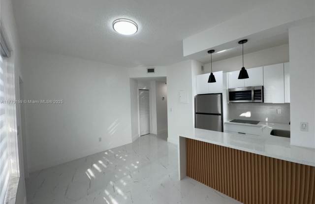 421 NW 13th Ave - 421 Northwest 13th Avenue, Miami, FL 33125 421 NW 13th Ave - 421 Northwest 13th Avenue, Miami, FL 33125