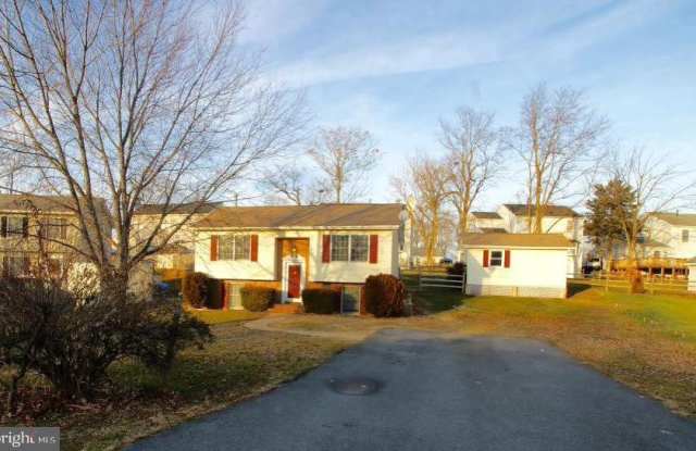 308 YALE DRIVE - 308 Yale Drive, Frederick County, VA 22602