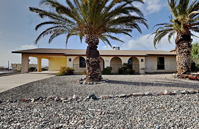 3303 Bluegrass Dr - 3303 Bluegrass Drive, Lake Havasu City, AZ 86406