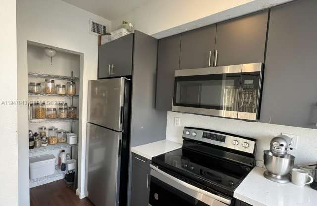 415 NW 84th St photos photos